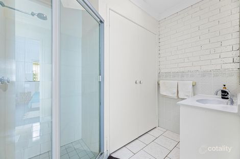 2/1 Warbler Cres, North Narooma, NSW 2546