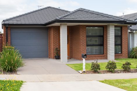 Property photo of 36 Horsetail Way Drouin VIC 3818