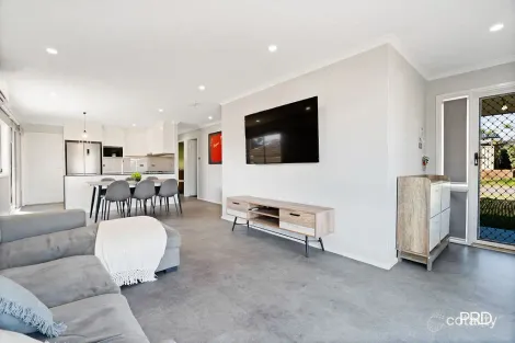 Property photo of 4 Mozart Place Cranebrook NSW 2749