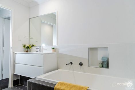 Property photo of 82 Cascade Street Raceview QLD 4305