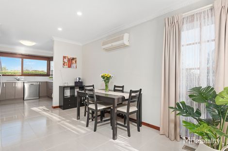 Property photo of 2/65 Wungan Street Macleod VIC 3085