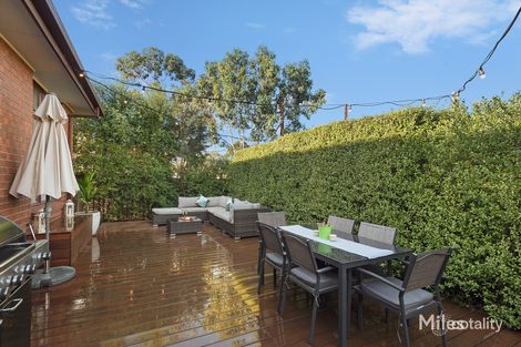 Property photo of 2/65 Wungan Street Macleod VIC 3085