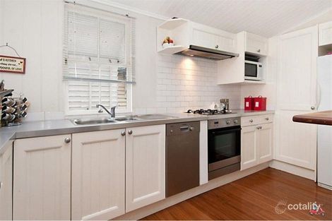 Property photo of 19 Parish Street Spring Hill QLD 4000