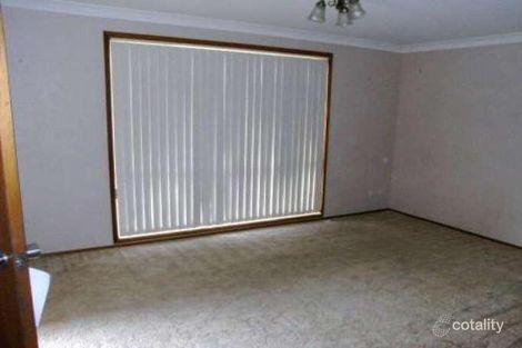 Property photo of 3 Caley Close Westdale NSW 2340