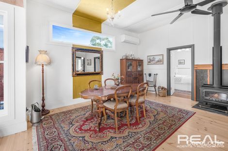Property photo of 2 Frederick Place Auburn SA 5451