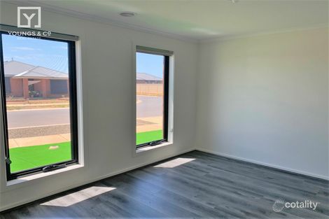 Property photo of 9 Feather Drive Mooroopna VIC 3629