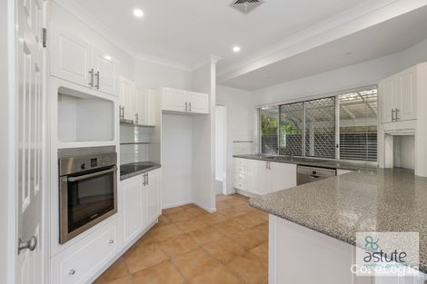 Property photo of 122 Cribb Road Carindale QLD 4152