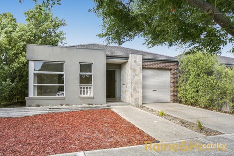 Property photo of 1 Garnet Way Taylors Hill VIC 3037