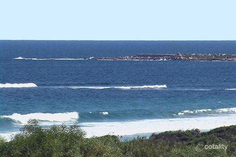 Property photo of 4/21 Driftwood Close Caves Beach NSW 2281