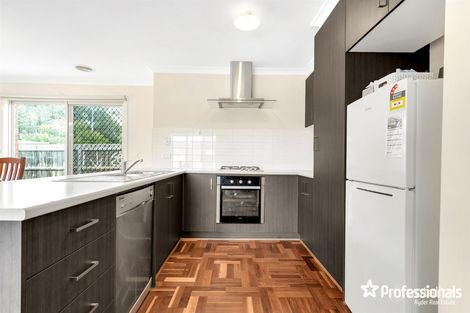 Property photo of 2/32 Black Knight Way Kurunjang VIC 3337