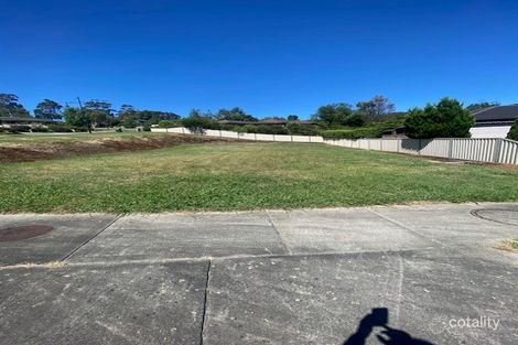 30 Waterside Dr, Drouin, VIC 3818