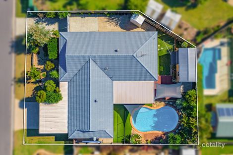 Property photo of 11 Carisbrooke Court Birkdale QLD 4159