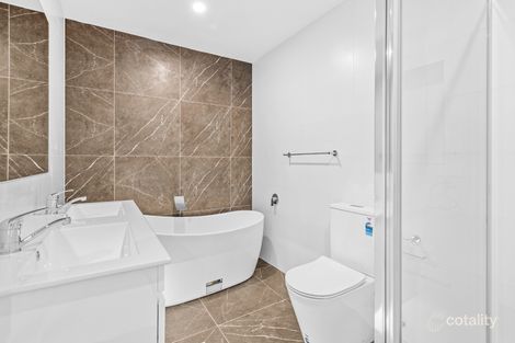 Property photo of 1/43 Paul Circuit Tullimbar NSW 2527