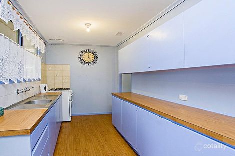 Property photo of 8 Kardinia Drive Albanvale VIC 3021