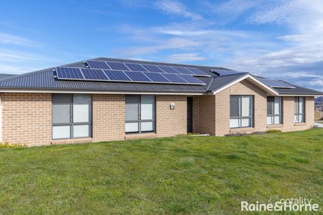 Property photo of 79 Wentworth Drive Kelso NSW 2795