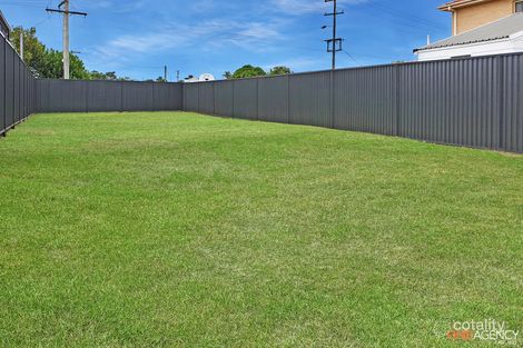 2b Paley Cres, Belmont South, NSW 2280