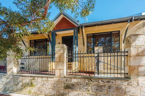 Property photo of 415 Lakeside Drive Joondalup WA 6027