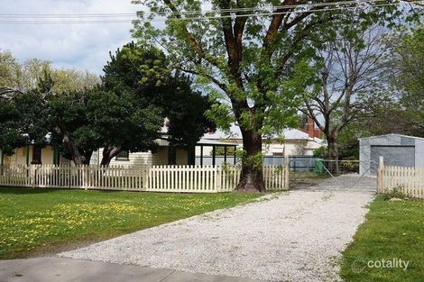 Property photo of 24 Bridge Road Beechworth VIC 3747