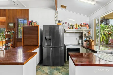 Property photo of 454 Varley Street Yorkeys Knob QLD 4878