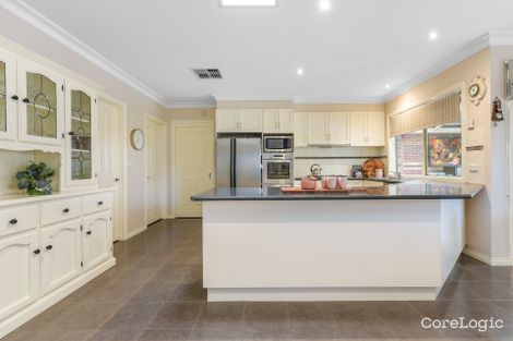 Property photo of 81 Fairholme Boulevard Berwick VIC 3806