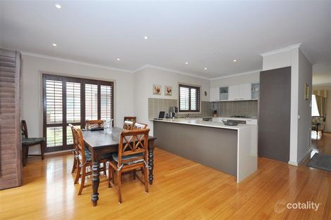 Property photo of 5 Ravenhill Boulevard Roxburgh Park VIC 3064