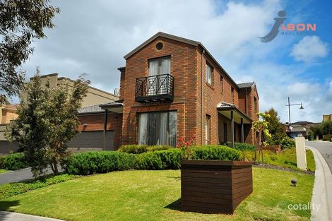 Property photo of 5 Ravenhill Boulevard Roxburgh Park VIC 3064