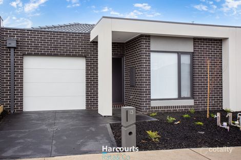 Property photo of 13 Frangipani Way Mickleham VIC 3064