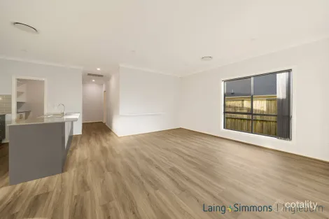 Property photo of 318 Riverside Drive Airds NSW 2560