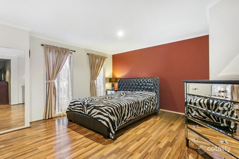 Property photo of 13 Osmington Circle Narre Warren South VIC 3805