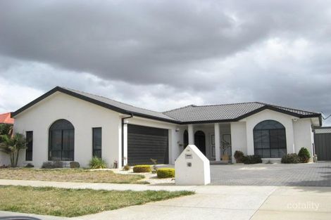 74 Boberrit Wynd, Sydenham, VIC 3037
