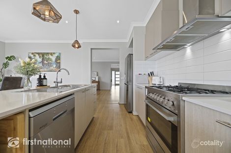 Property photo of 3 Heathland Avenue Warragul VIC 3820