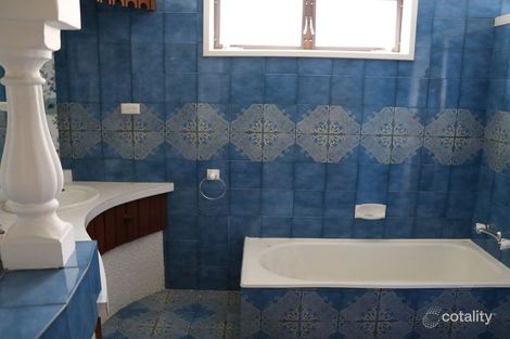 Property photo of 12 Elouera Place Parkes NSW 2870