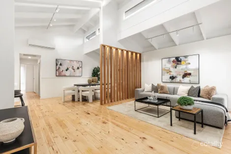 Property photo of 11 Ezard Close Berwick VIC 3806