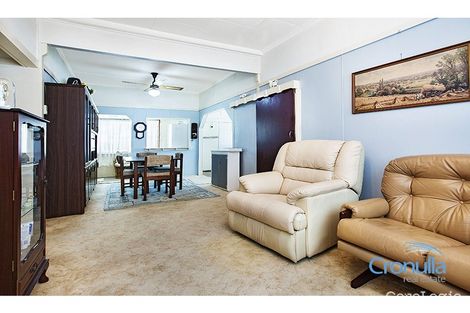 Property photo of 10 Captain Cook Drive Kurnell NSW 2231