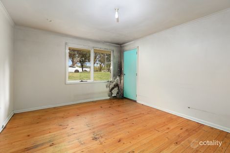 Property photo of 11 Barwon Crescent Mount Gambier SA 5290