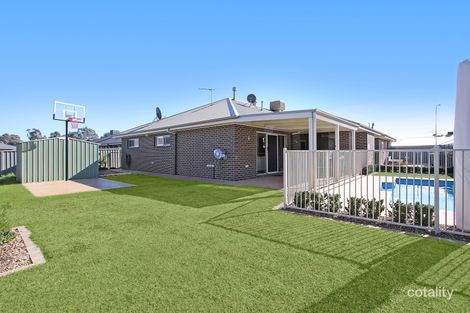 Property photo of 7 Deakin Place Thurgoona NSW 2640