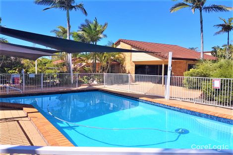 Property photo of 37 Saint Kevins Avenue Benowa QLD 4217