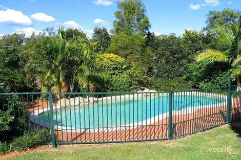 Property photo of 11 Harrington Close Brookfield QLD 4069