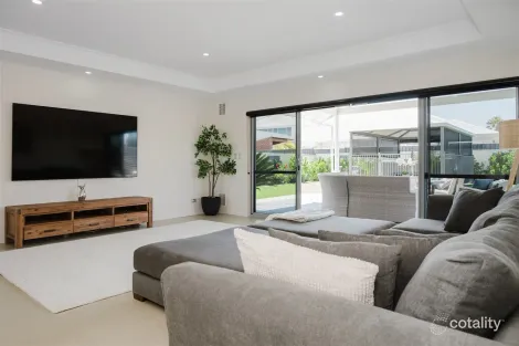 Property photo of 122 Foreshore Drive Singleton WA 6175