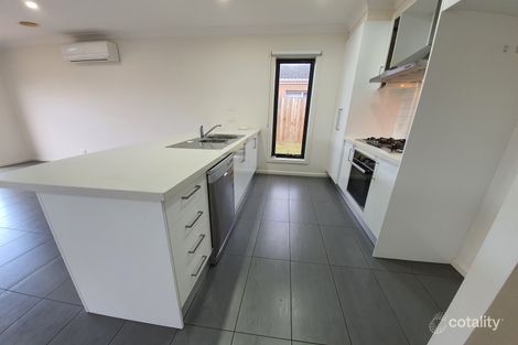 Property photo of 28 Norwood Avenue Weir Views VIC 3338
