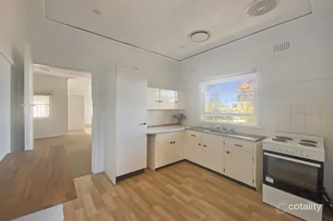 Property photo of 1 Evans Parade Lapstone NSW 2773