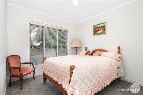 Property photo of 32 Warburton Drive Lucas VIC 3350