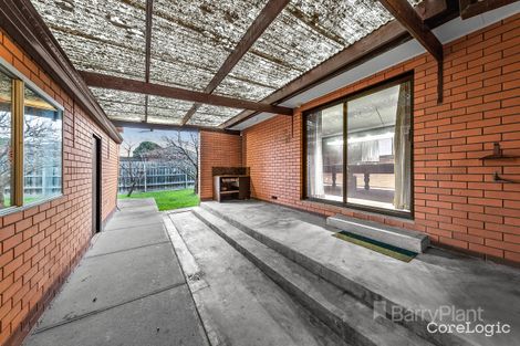 Property photo of 5 Lyndford Court St Albans VIC 3021