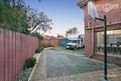 Property photo of 1 David Court Narre Warren VIC 3805