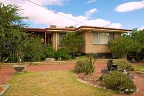 8 Fraser Dr, Greenmount, WA 6056