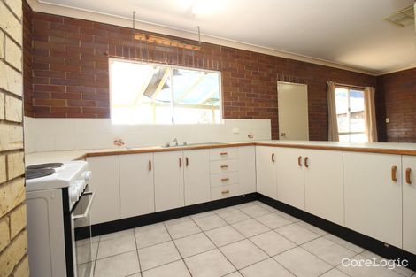 Property photo of 5 Hall Place Emerald QLD 4720