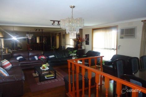 Property photo of 14 Grayling Crescent Keysborough VIC 3173
