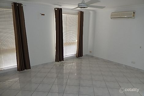 Property photo of 4 Mansion Court Quakers Hill NSW 2763