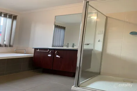 Property photo of 8 Toohey Court Wyndham Vale VIC 3024