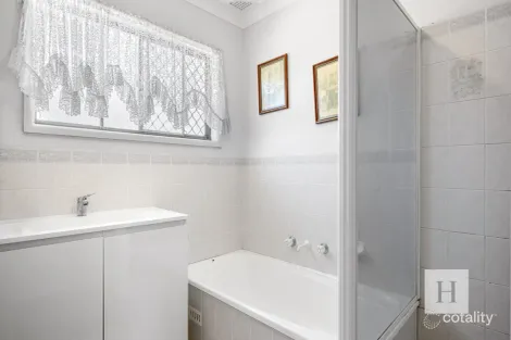 Property photo of 9 Lakeview Avenue Gorokan NSW 2263